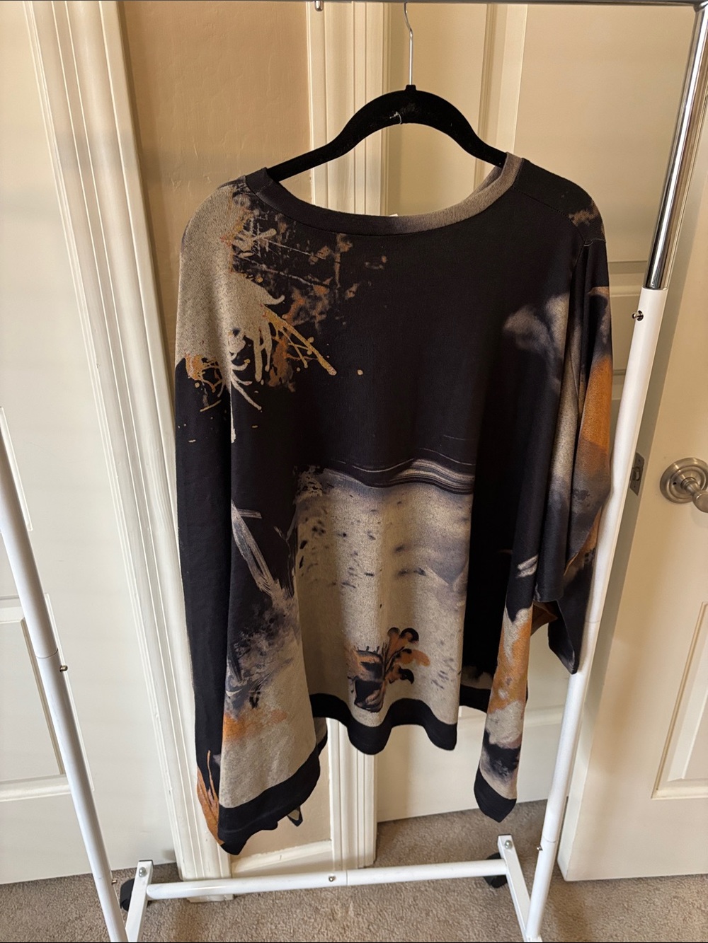 Oversized poncho with sleeves small - Picture 3 of 5